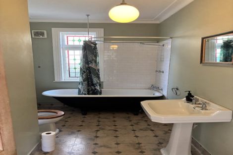 Photo of property in 2 Torless Terrace, Thorndon, Wellington, 6011