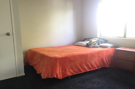 Photo of property in 2/45 Taioma Crescent, Te Atatu Peninsula, Auckland, 0610