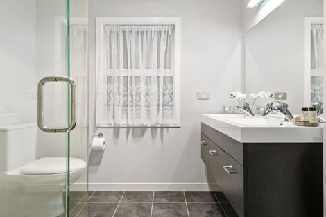 Photo of property in 175 Lakes Boulevard, Pyes Pa, Tauranga, 3112