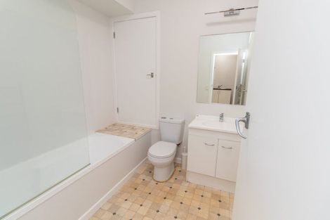 Photo of property in 77a Chamberlain Road, Karori, Wellington, 6012