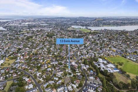 Photo of property in 13 Ennis Avenue, Pakuranga Heights, Auckland, 2010