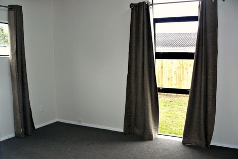 Photo of property in 120 Lynwood Road, New Lynn, Auckland, 0600