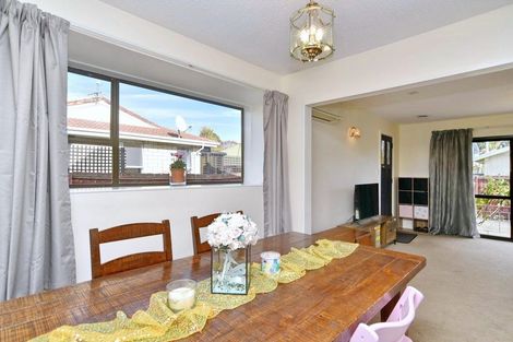 Photo of property in 1/40b Chipping Lane, Redwood, Christchurch, 8051