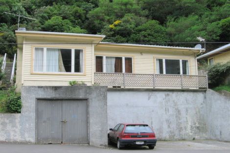 Photo of property in 341 Ohiro Road, Brooklyn, Wellington, 6021