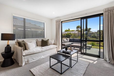 Photo of property in 33 Selfe Crescent, Burwood, Christchurch, 8083