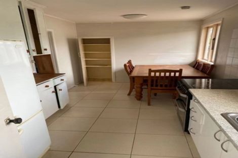Photo of property in 71 Smythe Road, Henderson, Auckland, 0612