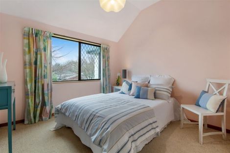 Photo of property in 32 Connemara Drive, Northwood, Christchurch, 8051