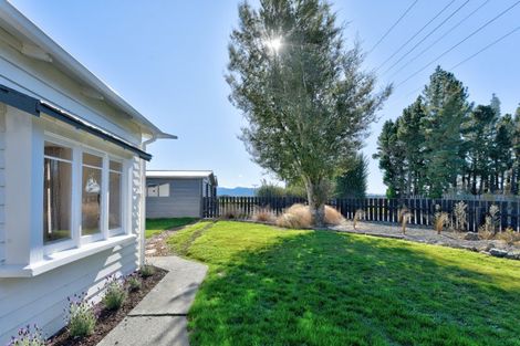 Photo of property in 9 Essex Street, Mossburn, 9792