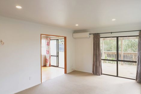 Photo of property in 54 Hilling Street, Titirangi, Auckland, 0604
