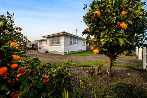 Photo of property in 20 Reid Avenue, Hawera, 4610