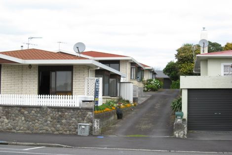 Photo of property in 7/476 Devon Street East, Strandon, New Plymouth, 4312