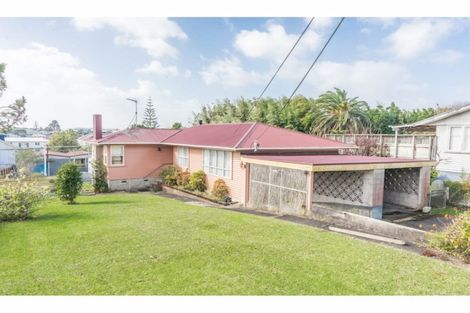 Photo of property in 8 Sarona Avenue, Glen Eden, Auckland, 0602