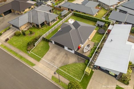 Photo of property in 5 Victoria Street, Coromandel, 3506