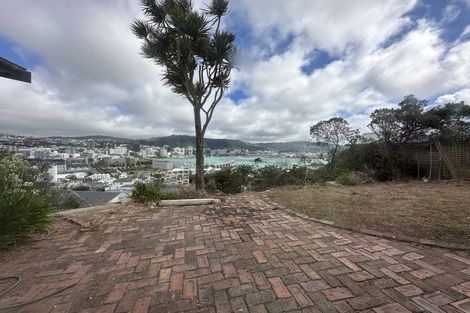 Photo of property in 11 Vogel Street, Mount Victoria, Wellington, 6011
