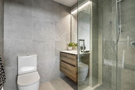 Photo of property in 9b Windlass Street, Long Bay, Auckland, 0630