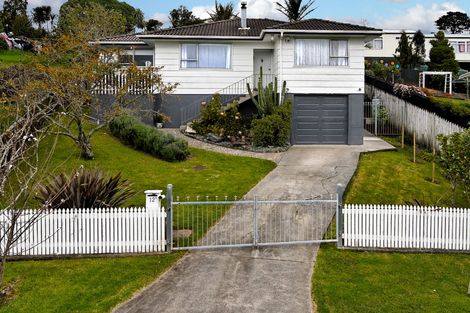 Photo of property in 12 Annison Avenue, Glen Eden, Auckland, 0602