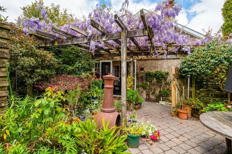Photo of property in 17 Te Aroha Street, Hamilton East, Hamilton, 3216