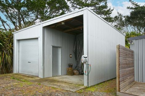 Photo of property in 350 Awai Road, Tarurutangi, New Plymouth, 4372