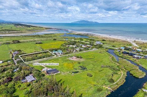 Photo of property in 21a Atkinson Avenue, Otaki Beach, Otaki, 5512