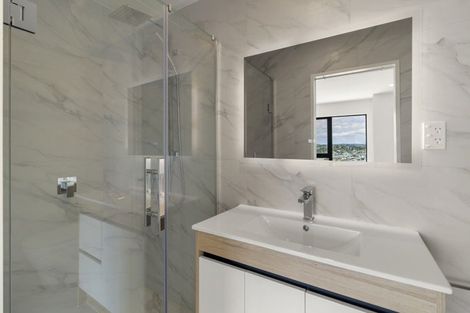 Photo of property in 15 Paina Crescent, Massey, Auckland, 0614