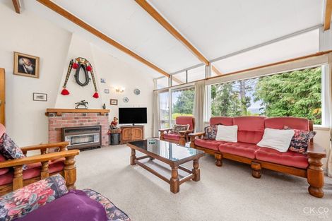 Photo of property in 42 Norana Road, Maoribank, Upper Hutt, 5018
