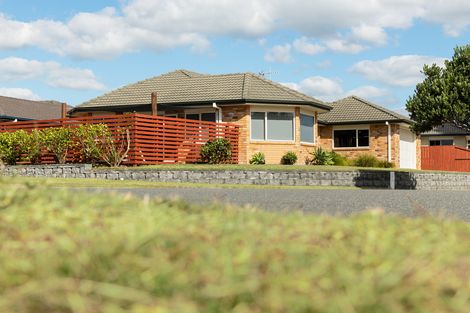 Photo of property in 1 Sarah Place, Papamoa Beach, Papamoa, 3118