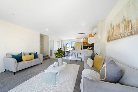 Photo of property in 11 Sarona Avenue, Glen Eden, Auckland, 0602