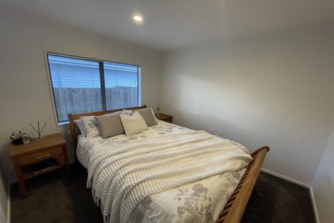 Photo of property in 323 Hobsonville Road, Hobsonville, Auckland, 0618