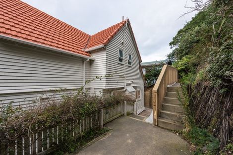 Photo of property in 51 Kainui Road, Hataitai, Wellington, 6021