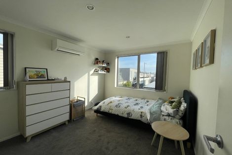 Photo of property in 38 Kuaka Drive, Takanini, 2112