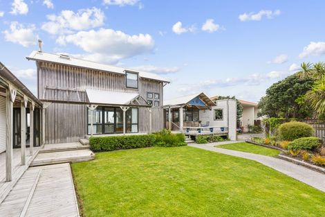 Photo of property in 5 Nuhaka Place, Paraparaumu Beach, Paraparaumu, 5032