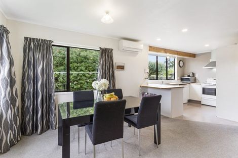 Photo of property in 14a Karaka Street, New Lynn, Auckland, 0600