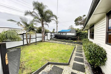Photo of property in 46 Pleasant Road, Glen Eden, Auckland, 0602