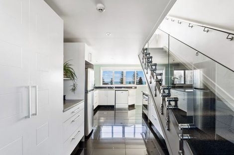 Photo of property in 61/3 Shakespeare Road, Napier South, Napier, 4110