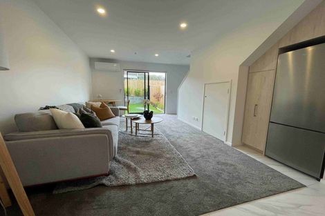 Photo of property in 17/10 Fathom Place, Te Atatu Peninsula, Auckland, 0610