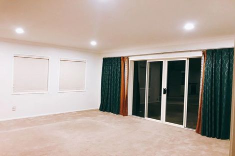 Photo of property in 17 Killybegs Drive, Pinehill, Auckland, 0632