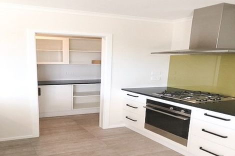 Photo of property in 8 Tapuhikura Street, Waikanae, 5036