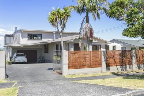 Photo of property in 35 Toroa Street, Torbay, Auckland, 0630