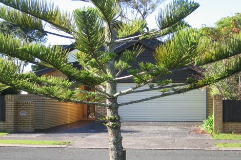 Photo of property in 1 Maygrove Drive, Orewa, 0931