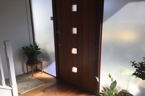 Photo of property in 10 Norma Avenue, Te Atatu South, Auckland, 0610