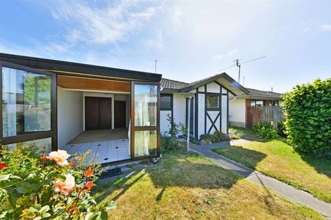 Photo of property in 2/34 Epsom Road, Sockburn, Christchurch, 8042