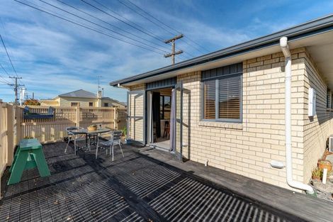 Photo of property in 2 Garrison Street, Carterton, 5713