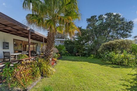 Photo of property in 4 Courtney Place, Pauanui, Hikuai, 3579
