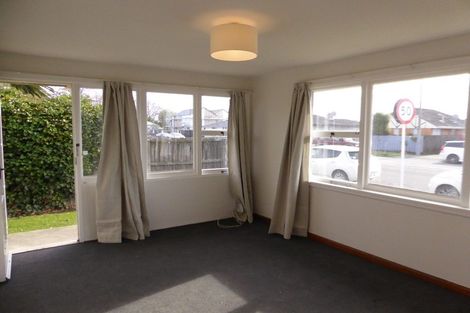 Photo of property in 2/26 Edgeware Road, St Albans, Christchurch, 8014
