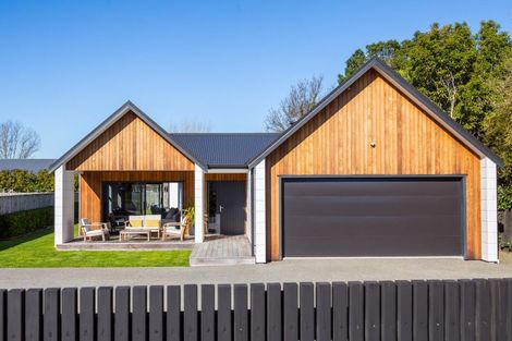 Photo of property in 85 Reading Street, Greytown, 5712