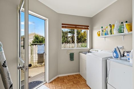 Photo of property in 55 Kath Hopper Drive, Orewa, 0931