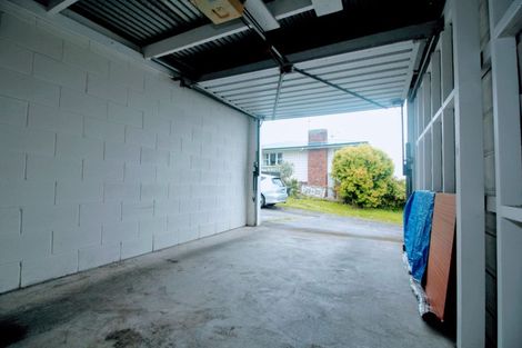 Photo of property in 1/12 Sherwood Avenue, Te Atatu South, Auckland, 0610