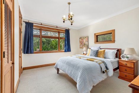 Photo of property in 11 Hungerford Road, Lyall Bay, Wellington, 6022