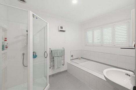 Photo of property in 8 River Glade, Waikanae, 5036