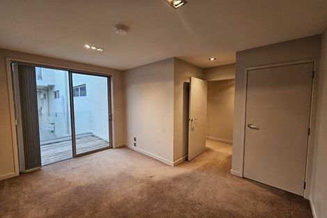 Photo of property in 11 The Mall, Mount Maunganui, 3116